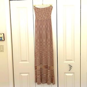 Minnie Rose tube dress. Soft and comfy. Fold down and use as skirt🤔 NWO tags